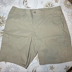 Duluth Trading co Women's Dry on the Fly 10" Shorts